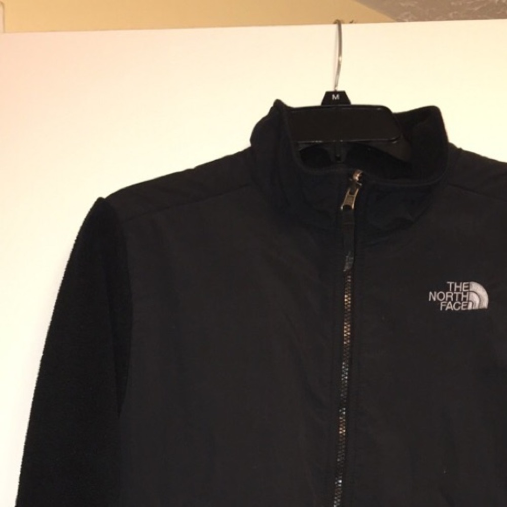 black north face jacket